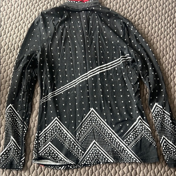 Krimson Klover Red and White Top - Picture 5 of 8